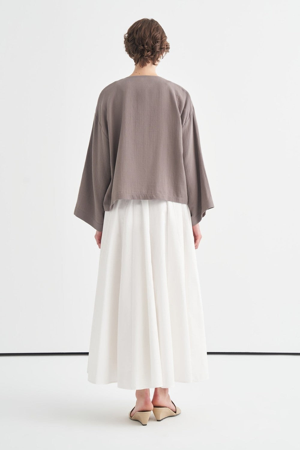 Cara Mother-of-Pearl Buttoned Muslin Jacket Butter