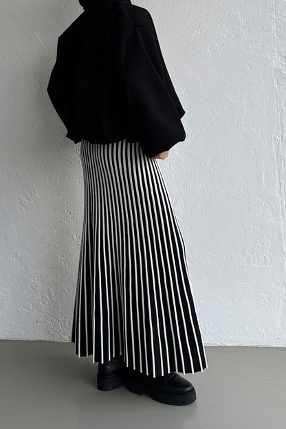 Striped Flared Skirt Black