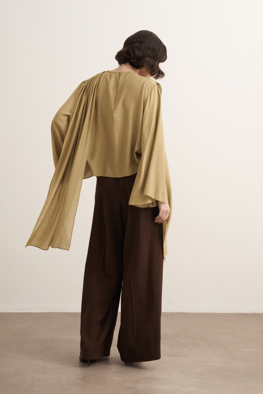 Nova Shawl Form Blouse Olive