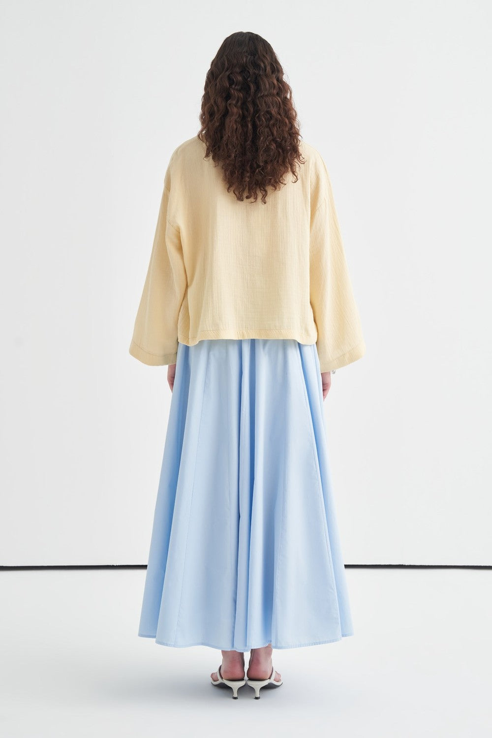 Cara Mother-of-Pearl Buttoned Muslin Jacket Butter