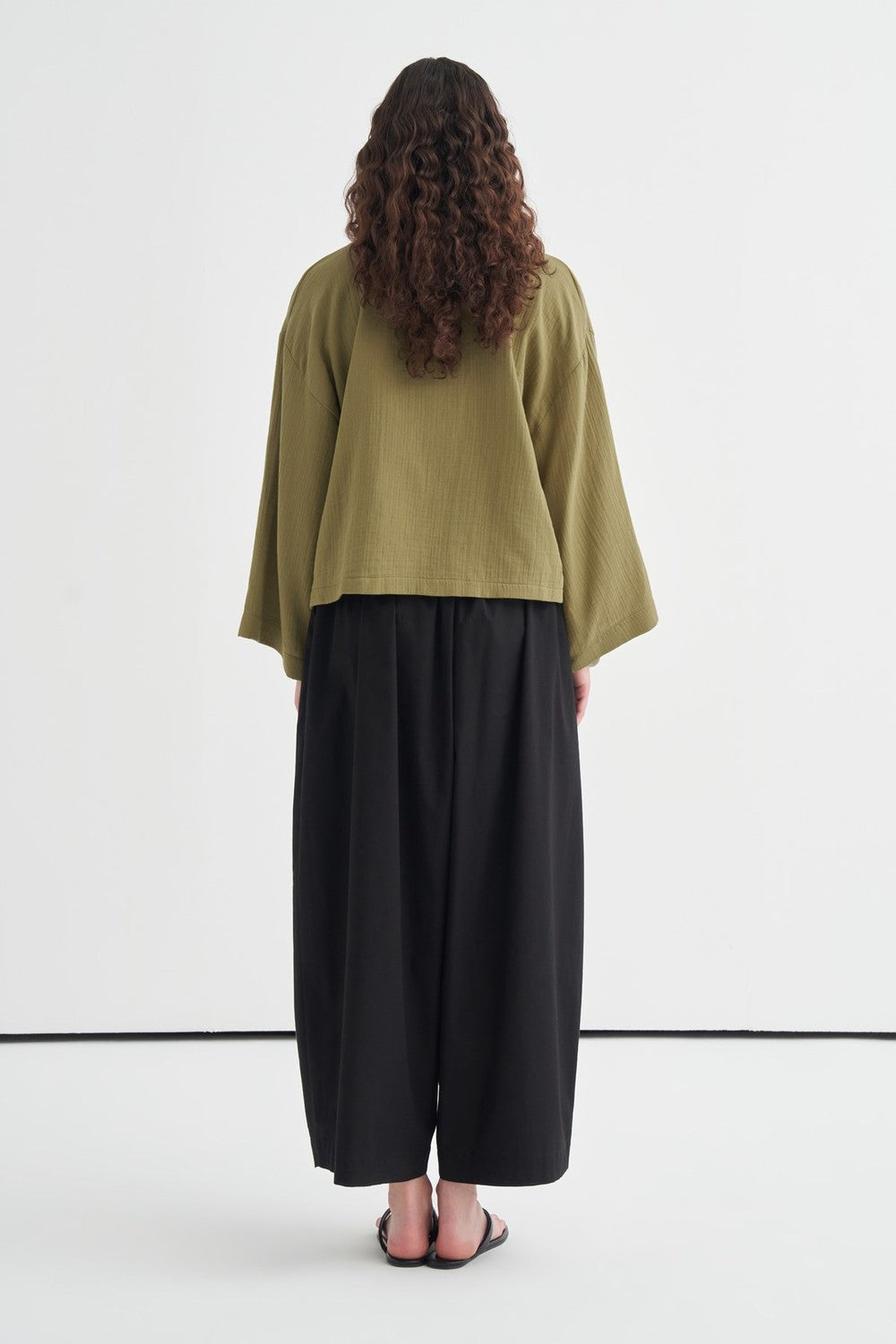 Cara Mother-of-Pearl Buttoned Muslin Jacket Butter