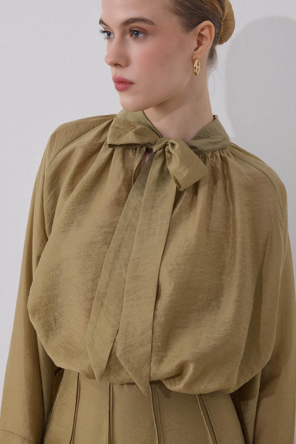 Fairuz Blouse Olive