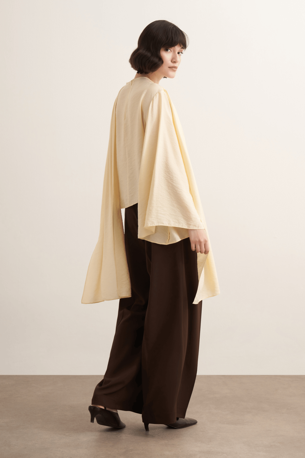 Nova Shawl Form Blouse Olive